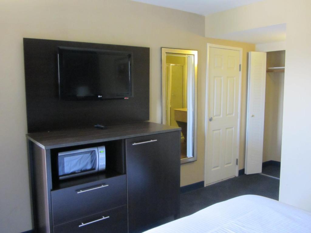 Howard Johnson By Wyndham Odessa Tx Oda fotoğraf